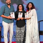 Aswathy Sreekanth Instagram - ശ്രീപാർവ്വതിയുടെ പുസ്തക പ്രകാശന ചടങ്ങിൽ നിന്ന് ❤️ @sreeparvathy3 @imarungopy @dcbooks #lillybernard #newbook #malayalamcrimethriller #sreeparvathi