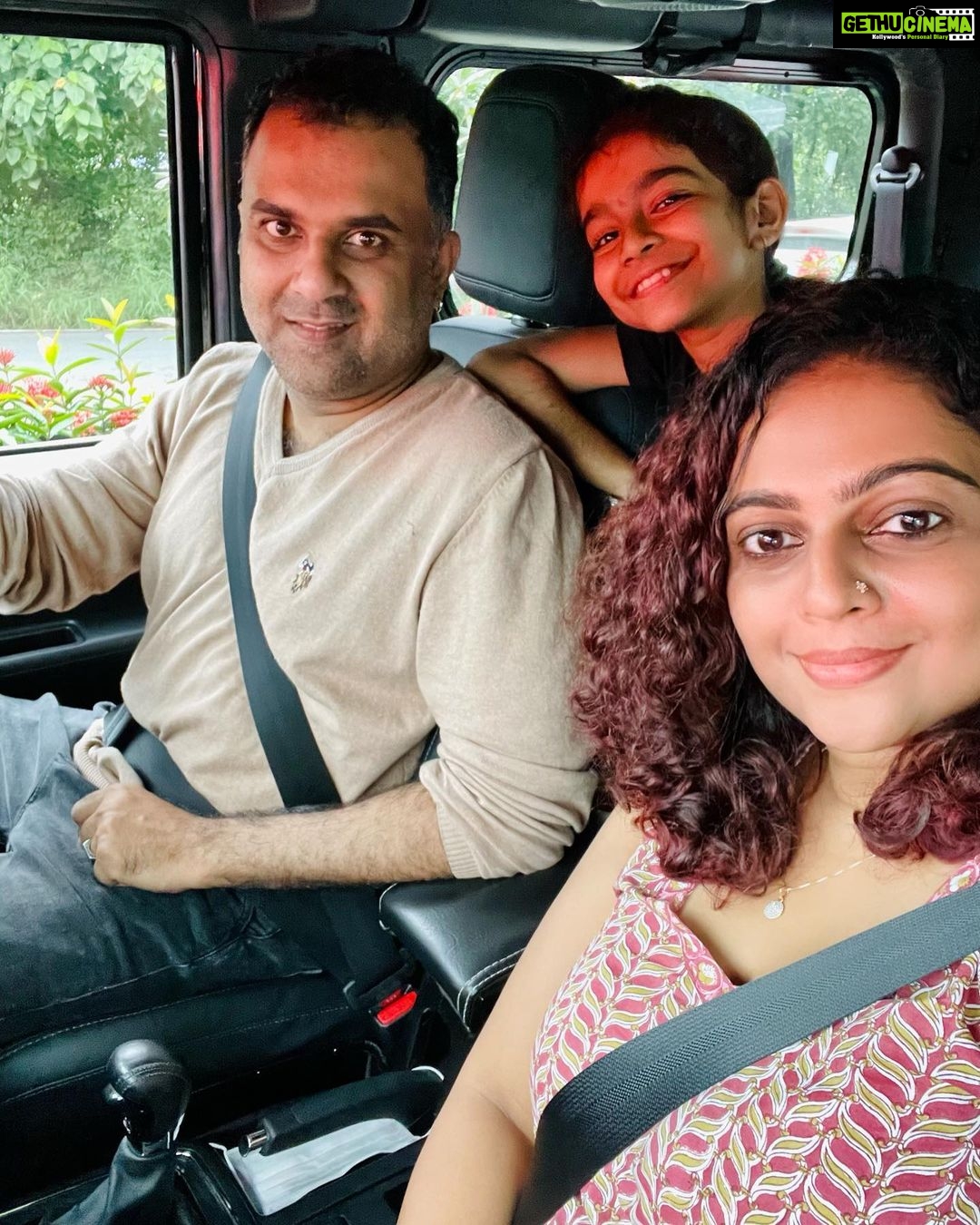 Aswathy Sreekanth Instagram - കമലയോട് പറയണ്ട 🫢😄