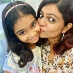 Aswathy Sreekanth Instagram - അമ്മേടെ പൊന്നുമണി 🥰❤️ #padma #minime #mygirl #myworld #growingupsofast