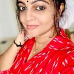 Aswathy Sreekanth Instagram - About today morning 🥰 #karkkidakam1 #keralatraditions #holymonth #templevisit #keralatemple #reelsinstagram #aswathysreekanth