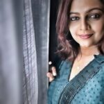 Aswathy Sreekanth Instagram - Most pictures capture our smile, only few capture the soul 🤍 Thank you for the edit @akhil_smrithy