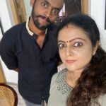 Aswathy Sreekanth Instagram - സുമേഷിനെ ബെർത്ത്ഡേ വിഷ് ചെയ്യാത്തവരെ ഞങ്ങൾ വേണ്ടത് പോലെ കാണുന്നതായിരിക്കും 😈 Happy birthday chekka…🥰 @rafidq #reelbrother #realbrother #partnerincrime #birthdayboy