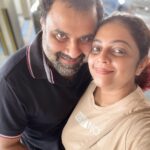 Aswathy Sreekanth Instagram - Happy birthday to ‘Kamala’s first word, Padma’s daddy cool and my ‘happily ever after’! I love the way we are growing up together, making mistakes, learning, evolving and becoming the better humans we are intend to be ! Happy birthday my love ❤️ Come home soon, we miss you 🥰🥰 @sreekanthsreeinsta #companion #birthday #38andcounting #myhappypill #missyouhere