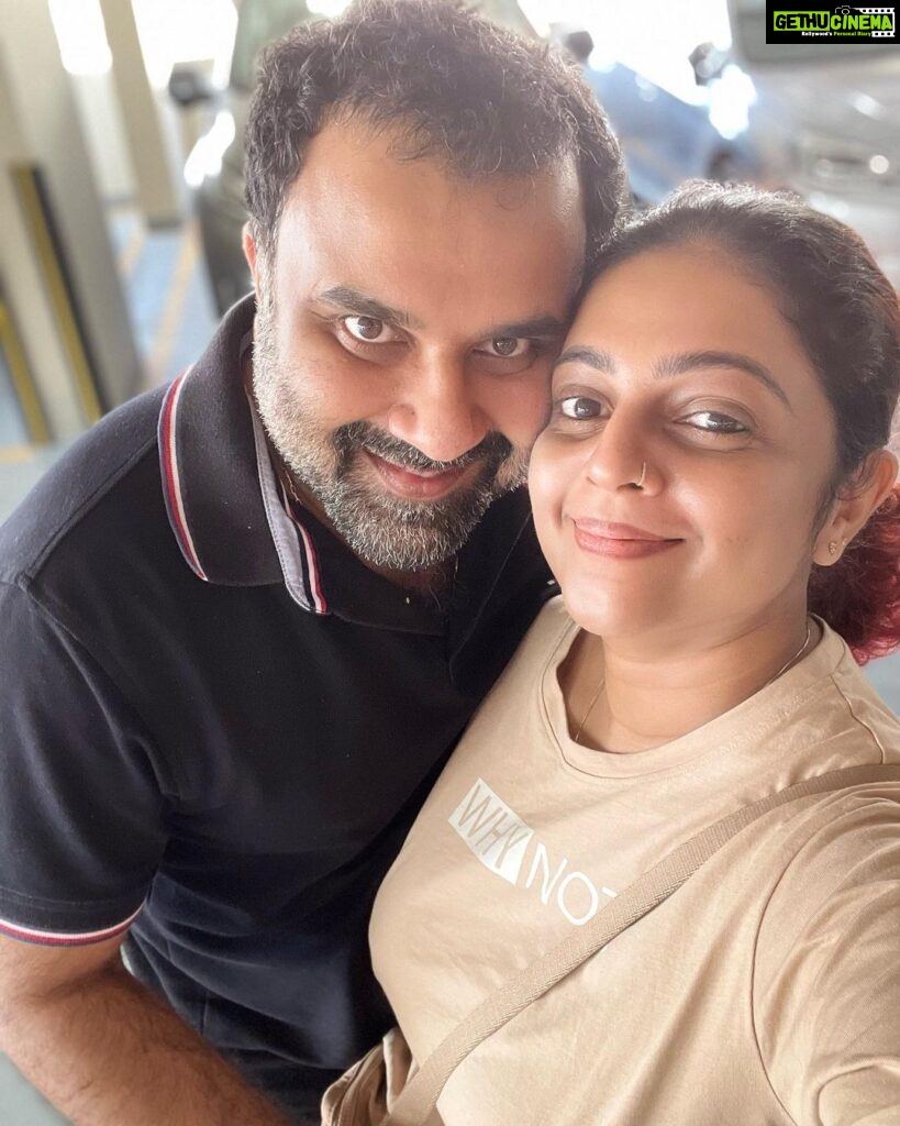 Aswathy Sreekanth Instagram - Happy birthday to ‘Kamala’s first word, Padma’s daddy cool and my ‘happily ever after’! I love the way we are growing up together, making mistakes, learning, evolving and becoming the better humans we are intend to be ! Happy birthday my love ❤️ Come home soon, we miss you 🥰🥰 @sreekanthsreeinsta #companion #birthday #38andcounting #myhappypill #missyouhere