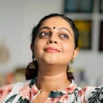Aswathy Sreekanth Instagram - “Once you have tasted the taste of sky, you will forever look up” :- Leonardo Da Vinci PC @unaiseadivadu 🥰 #goodmorning #morningquotes #happinessisastateofmind #differentangle #photography #candid #aswathysreekanth #newday #instagood