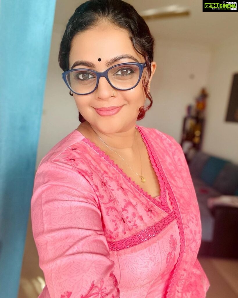 Aswathy Sreekanth Instagram - Have a wonderful day 🥰 👗 @fayme_clothing #goodmorning #haveagoodday