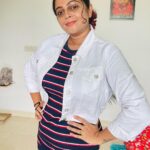 Aswathy Sreekanth Instagram - Hey, a quick question! Can you name your current emotion ? The emotion that you go through right now? Happiness/sadness/anxiety/fear/surprise? It can be anything…if you can share, comment below, you can use emojis too 🥰 I feel calm 😌 #lookdeeper #nameyouremotion #clarityhelps #lessionslearned