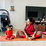 Aswathy Sreekanth Instagram - Look who joins Amma for some morning stretches 😍😍😍 #mommylife #morningvibes #mammababytime #happybaby #happymom #blessings #morningroutine