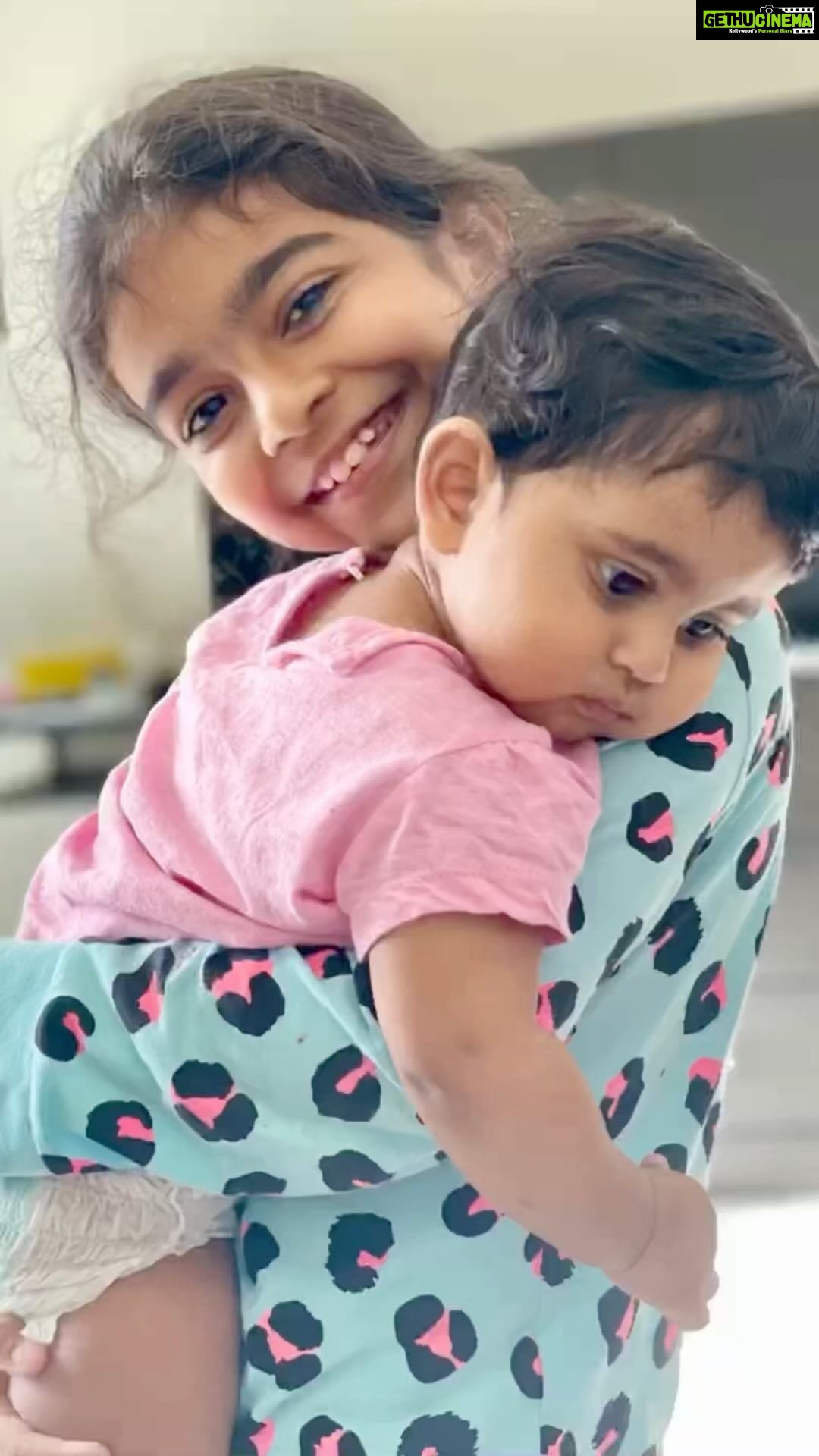 Aswathy Sreekanth Instagram - #sisters ❤️☀️