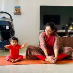 Aswathy Sreekanth Instagram - Look who joins Amma for some morning stretches 😍😍😍 #mommylife #morningvibes #mammababytime #happybaby #happymom #blessings #morningroutine