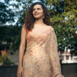Athulya Chandra Instagram - Pluck 🫰🏻