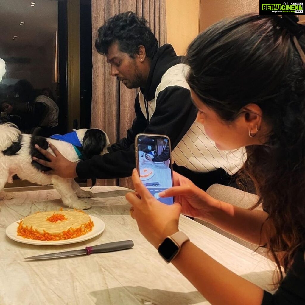 Atlee Kumar Instagram - My baby boooo turns 5 , happy happy bday my baby lil angel , u ve been every thing to us and ve brought so much of positivity and happiness rit frm the time u stepped in our life , mommy and daddaa luv u more than any thing in this world ❤️❤️❤️ happy happy bday my tiny lil angel 🥰 #beckypapa #beckypapaturns5 #loveofourlives❤️ @priyaatlee ❤️❤️❤️🎊🎁🎉🌟