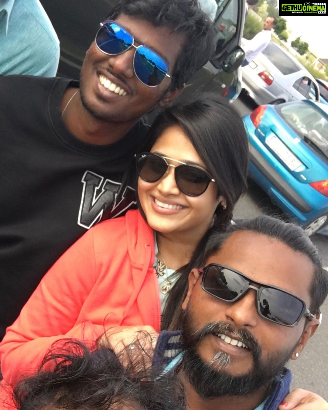 Atlee Kumar Instagram - Happy b day @reachsuryaa luv u da kutta