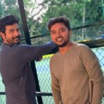 Bala Saravanan Instagram - Happpyyyy Birthday to our dearestt Anbana #DON… @sivakarthikeyan Thalaivarey epavum pola vetri meethu vetri vandhu ungalai serum…epavum neenga happya irupinga enga ellarayumey happya vachupinga…Anaithu vetrihalum namakey🎂🎂🎂🎂❤️❤️❤️❤️👍🏾👍🏾👍🏾👍🏾👍🏾 @dir_cibi @navneth85 @kalai_arasu_p @skprodoffl @rjvijayofficial @sivaangi.krish