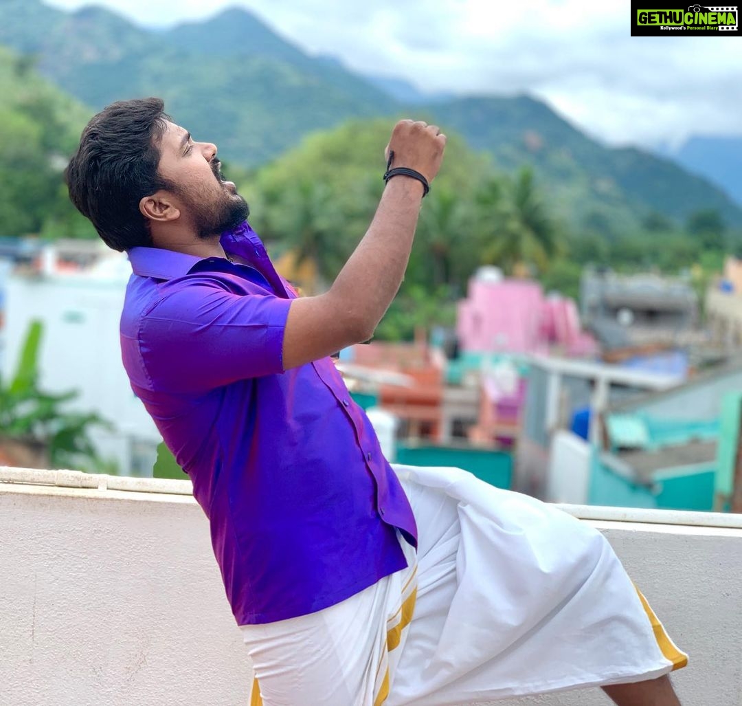 Bala Saravanan - 18.5K Likes - Naa pogiren மேலே மேலே…