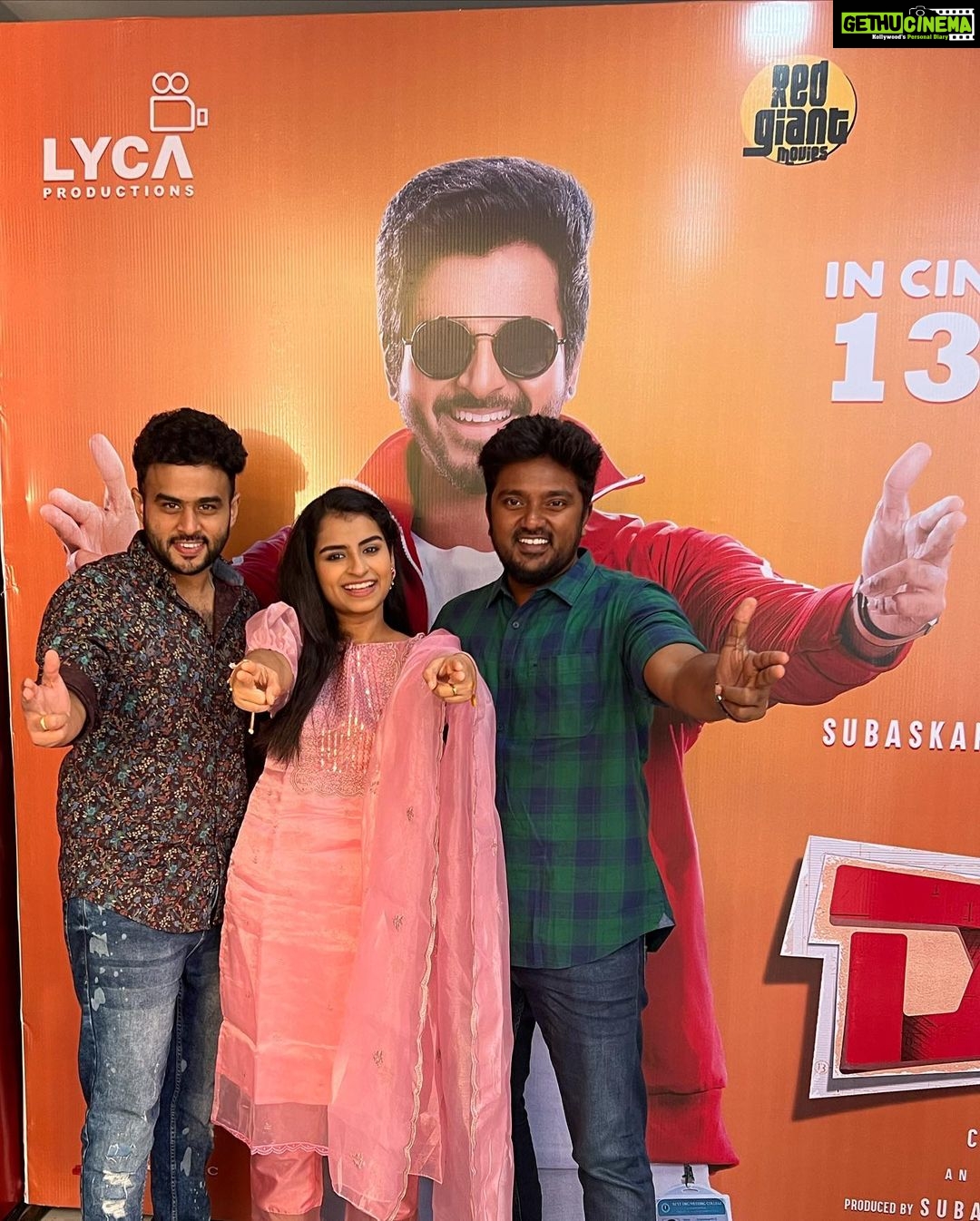 Bala Saravanan - 16K Likes - Namma #Don From may 13
மகிழ்ச்சி👍🏾👍🏾👍🏾😍😍😍
@sivakarthikeyan
@dir_cibi
@anirudhofficial
@priyankaamohanofficial
@kalai_arasu_p
@sivaangi.krish
@rjvijayofficial
@navneth85
@skprodoffl
@lyca_productions
@redgiantmovies_