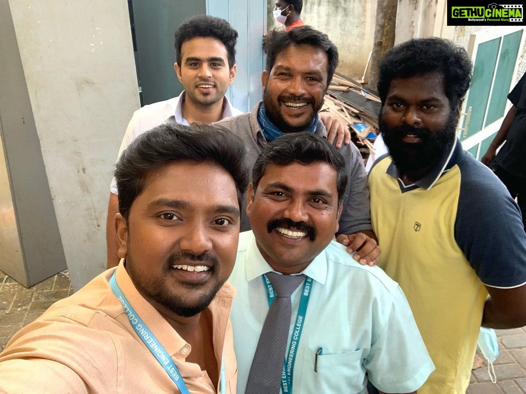 Bala Saravanan Instagram - Engal Aasaney Nadamaadum Universityey Yetharthathin uchamey…Unaku piranthanaal vaalthu solvathil umathu rasiganai maaberum oerumai adaigiren…Iniya pirantha naal vaalthukal Anbu Thalaivaaa @kaaliactor Vaaltha vayathillai Vananguhiren 🙏🏾🙏🏾🙏🏾🙏🏾❤️❤️❤️❤️❤️ @srpandiyan @rjvijayofficial