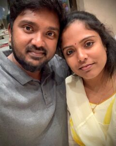 Bala Saravanan Instagram - தாயும் தந்தையும் ஓர் உருவமாய் ஆன
என் முதல் நண்பியே…
இனிய பிறந்தநாள் நல் நல்வாழத்துக்கள் அக்கா❤️❤️❤️🙏🏾🙏🏾🙏🏾
#BALASARANYA RENGANATHAN #BALASARAVANAN RENGANATHAN
பெயருக்கு நன்றி எங்கள் தங்க தாயே தந்தையே🙏🏾🙏🏾🙏🏾🙏🏾❤️❤️❤️❤️