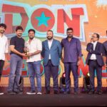 Bala Saravanan Instagram - #DonSuccessMeet @sivakarthikeyan @dir_cibi @udhay_stalin @kalai_arasu_p @navneth85 @priyankaamohanofficial @bhaskaran_dop @nagooranramachandran @sivaangi.krish @rjvijayofficial @skprodoffl @lyca_productions @redgiantmovies_