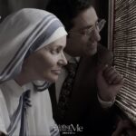 Banita Sandhu Instagram - Mother Teresa 🙏🏽 An embodiment of love, compassion & hope whose footprints still continue to inspire people across generations & ages. Watch how her story continues to inspire others to believe in themselves despite all odds in one's life 🫶🏽 Watch #MotherTeresa&Me in Cinemas from 5th May ✨ @jacqueline_fritschi_cornaz @deepti.naval @iamheerkaur @KamalMusaleFilmmaker @nupskaj @zariyafoundation_org @currywesternmovies @motherteresaandme @cinepolisindia #PenMarudhar