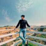 Bhavin Bhanushali Instagram - Is it only me who can see a Heart shaped cloud ? 👀❤️