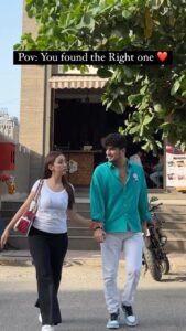 Bhavin Bhanushali Instagram - Aur kya chahiye ? @afshaa_khan_ 
#phiraurkyachahiye #couples #trending