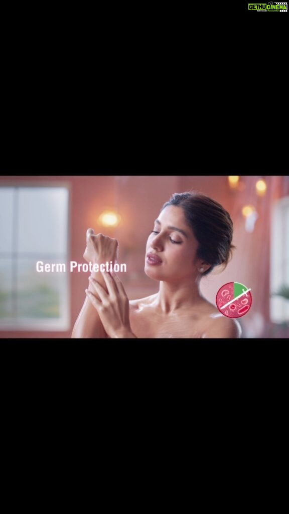 Bhumi Pednekar Instagram - I always demand more from life as well as the choices I make. We should, shouldn’t we ladies? I was amazed to discover a skincare soap that not only moisturizes but also protects you from germs. Introducing new @dettol.india Skincare soap enriched with the goodness of Argan oil! The 2X moisturizers nurture your skin leaving it feeling soft, and this soap has an amazing new fragrance. What’s more? It also protects you from 99.9% harmful germs for you to go about your day worry-free. Take your skincare routine up a notch with Dettol Skincare. #Dettol #NewDettolSkincareSoap