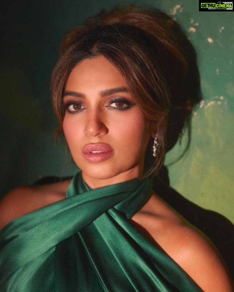 Bhumi Pednekar Instagram - This glam needed an extra post ⚡️ Glam team - Makeup @sonicsmakeup Hair @hairstories_byseema Assisted by @amehra167 Styling team @mohitrai @shubhi.kumar Clicked by @tejasnerurkarr