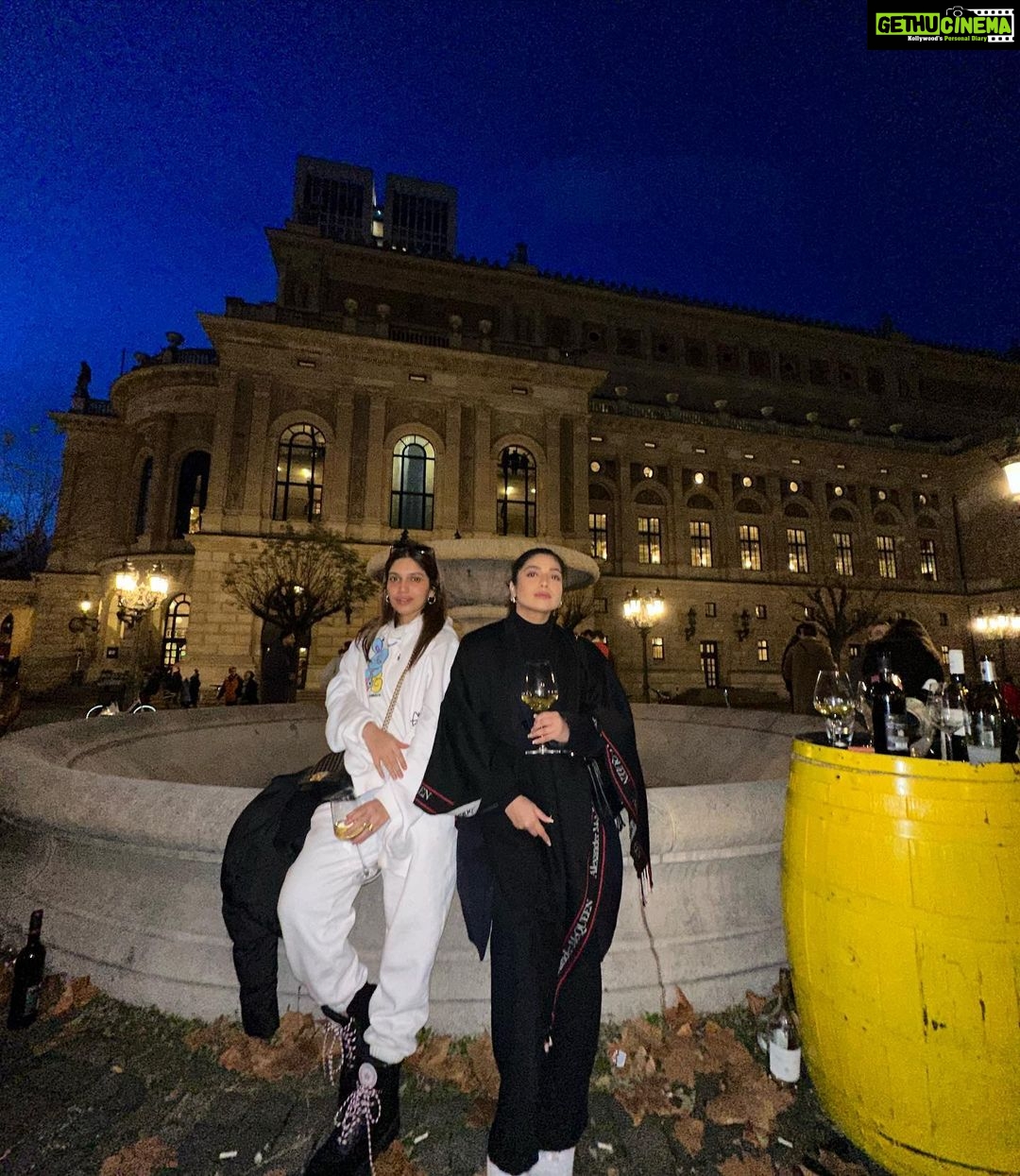 Bhumi Pednekar Instagram - Happy New Year #2023 ❤️