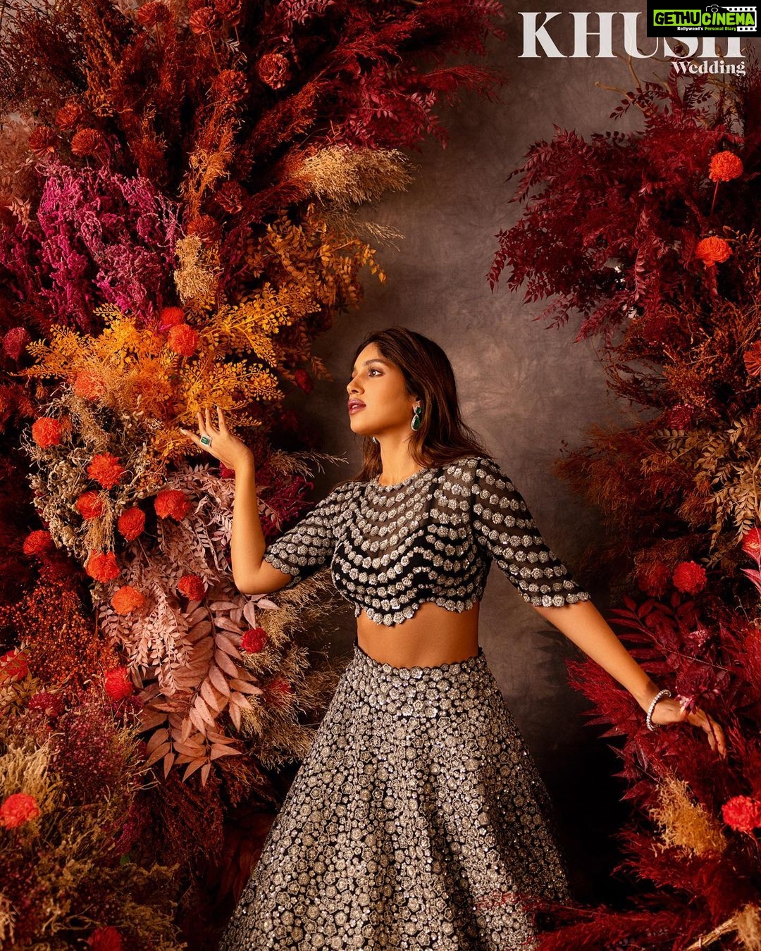 Bhumi Pednekar Instagram - 🖤 . . . . Editor-in-chief: Sonia Ullah (@Sonia_Ullah) Wardrobe: Mrunalini Rao (@MrunaliniRao) Jewellery: Dhirsons Jewellers (@dhirsons_jewellers) Photographer: Vansh Virmani (@VanshVirmani) Creative Director: Manni Sahota (@Mannisahota_) Fashion Editor: Vikas Rattu (@Vikas_r) Fashion Stylist: Tanishq Malhotra (@TanishqMalhotraa) Makeup: Sonik Sarwate (@sonicsmakeup) Hair: Seema Khan (@hairstories_byseema) Interview by: Nupur Sarvaiya (@nupursarvaiya) Set Execution: Phoolandevi Events (@phoolandevievents) Production coordination: April Studios (@april.studios) Studio Courtesy: Go Studios (@gostudio.in) Styling Assistants: Bhavya Jain, Archita Elwadhi, Farheen Kaur & Garima Artist Talent Management: YRF (@Yashrajfilmstalent)