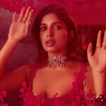 Bhumi Pednekar Instagram - @khushmag . . . Editor-in-chief: Sonia Ullah (@Sonia_Ullah) Wardrobe: Mrunalini Rao (@MrunaliniRao) Jewellery: Dhirsons Jewellers (@dhirsons_jewellers) Photographer: Vansh Virmani (@VanshVirmani) Creative Director: Manni Sahota (@Mannisahota_) Fashion Editor: Vikas Rattu (@Vikas_r) Fashion Stylist: Tanishq Malhotra (@TanishqMalhotraa) Makeup: Sonik Sarwate (@sonicsmakeup) Hair: Seema Khan (@hairstories_byseema) Interview by: Nupur Sarvaiya (@nupursarvaiya) Set Execution: Phoolandevi Events (@phoolandevievents) Production coordination: April Studios (@april.studios) Studio Courtesy: Go Studios (@gostudio.in) Styling Assistants: Bhavya Jain, Archita Elwadhi, Farheen Kaur & Garima Artist Talent Management: YRF (@Yashrajfilmstalent)