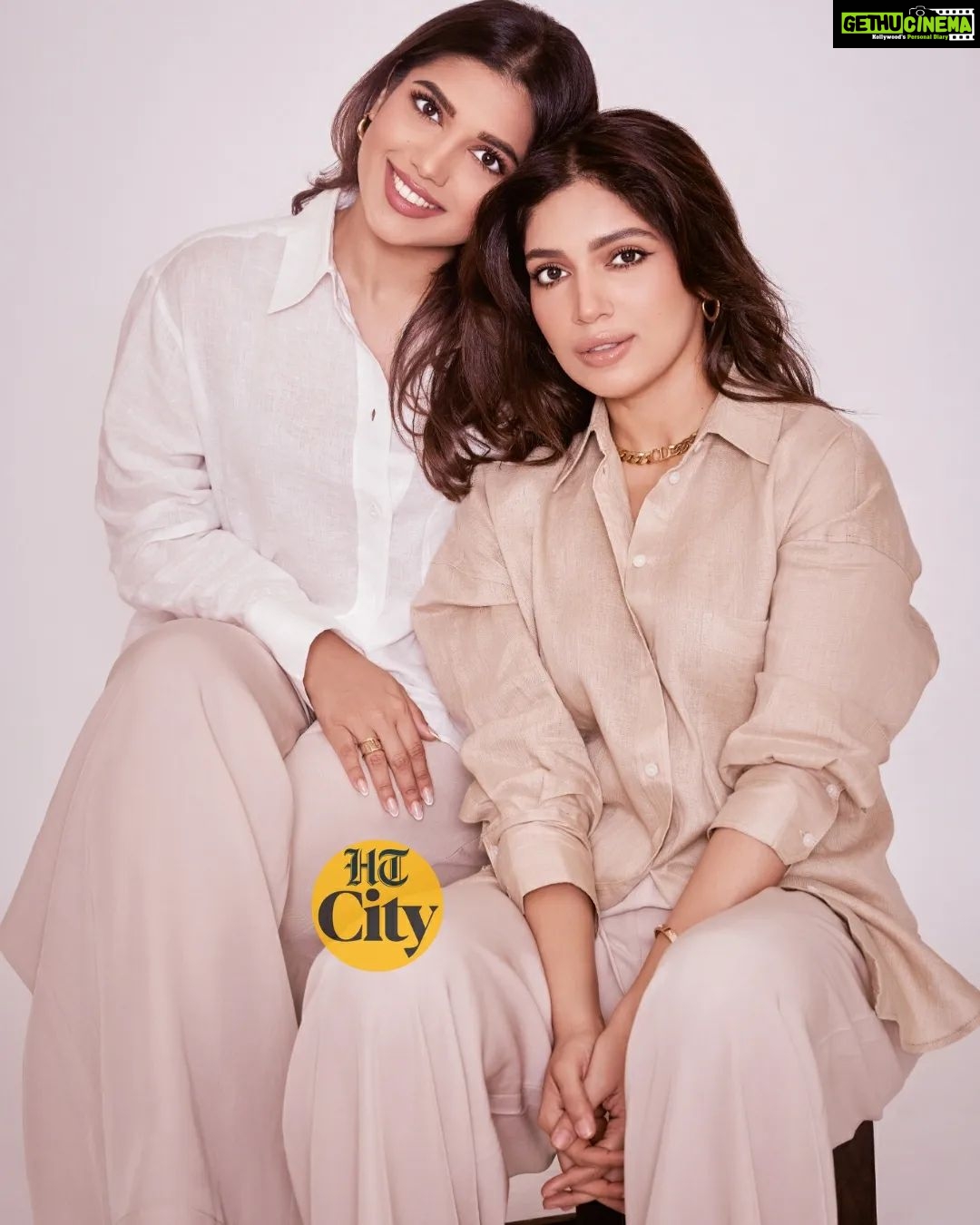 Bhumi Pednekar Instagram - #SiblingsDay: In an exclusive chat with us, Pednekar sisters @bhumipednekar and @samikshapednekar talk about how they celebrate each other everyday. "Very often, we get asked if we are twins. We have even fooled people. At times, when asked, we say yes we are," quips Bhumi, while Samiksha chimes in, "We look similar of course, plus our vibe is very similar. So when people call us twins, we understand why." Interview by @sugandharawal @hindustantimes #bhumipednekar #samikshapednekar #siblinggoals #happysiblingsday #bollywoodcelebs #bollywoodsiblings #sisters #instagramalgorithm #HTcityshowbiz #HTCity