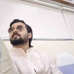 Bhuvan Bam Instagram - Muskuraao! Lalalalalalala