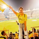 Bindu Madhavi Instagram - U never fail to entertain us CSK💛 @chennaiipl Congrats RR