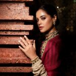 Bindu Madhavi Instagram – In my moment…. 

Outfit – @mimamsaa 
Jewellery – @malkha_jpb

Makeup – @makeupbywanshazia
Hair – @ashwinihairandmakeup

📸 – @deepak_durai_photography
Team : @avinashelango arvindh_suresh

Styling – @stylebynavyaanddivya