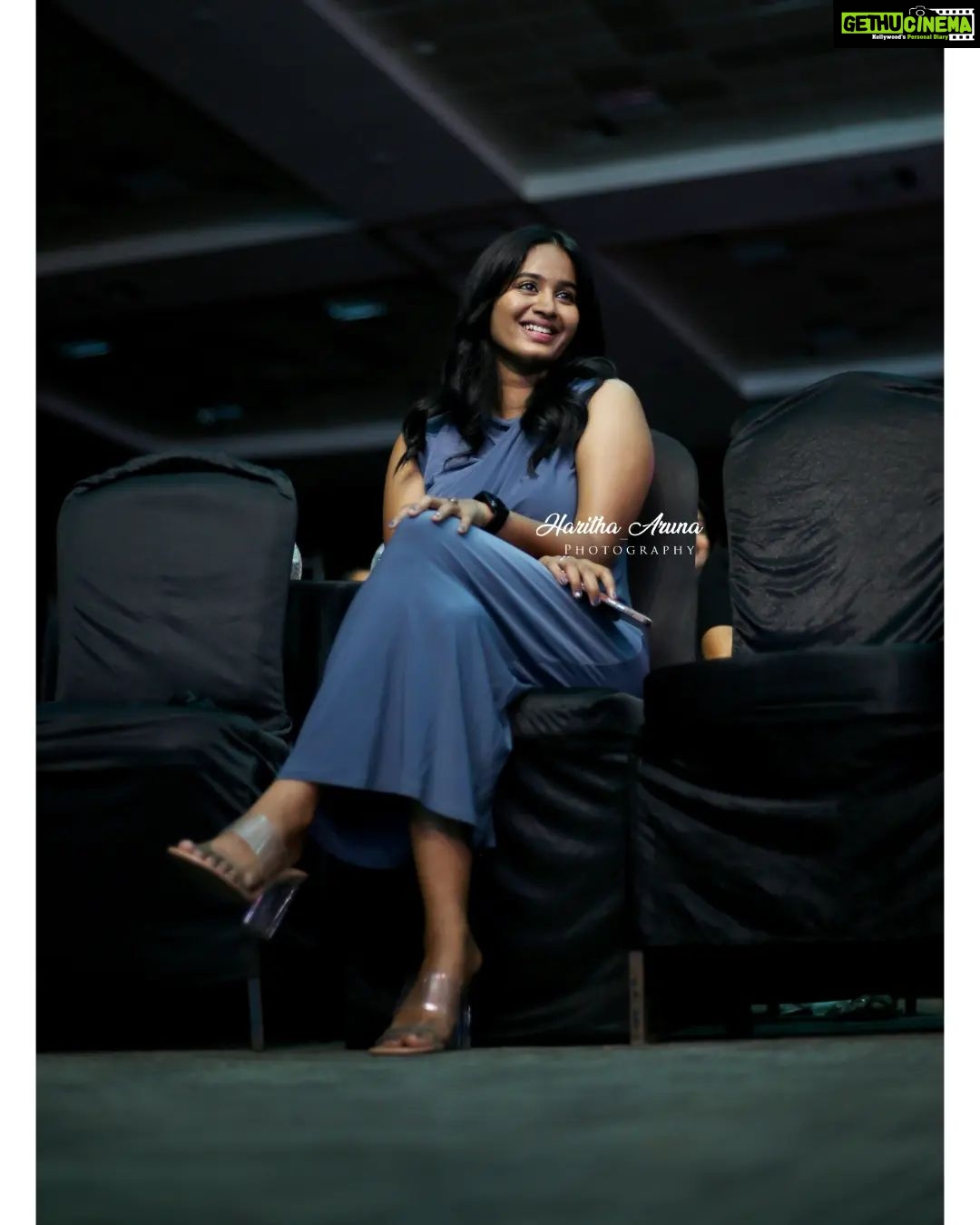 Brigida Instagram - Modern #chilakamma ❤️🔥 . Hairstylist💇🏻♀️ : @cicilianriame Shot by 📸 : @haritha_aruna #brigida #brigidasaga #iravinnizhal #kollywood #trendsetter #celebrity #instagram #paviteacher #pavithra #parthiban #viral #brigidasaga_fcs #brigidaoffl #smile #femalephotographer #AV❤️evr Chennai, India