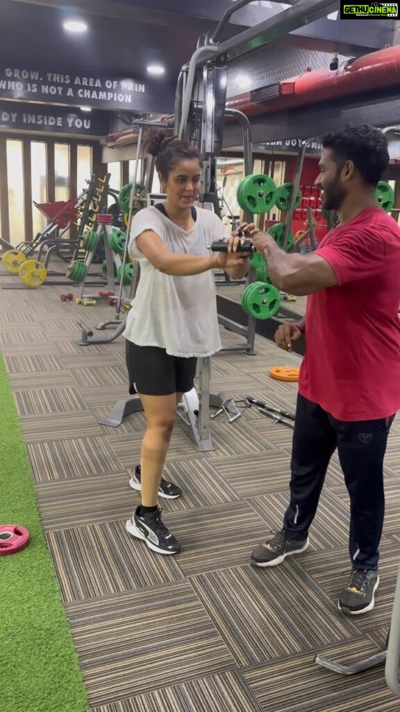 Chaitra Reddy Instagram - Never over act at the gym 😅😂..! If u do so , this happens 😂🙈