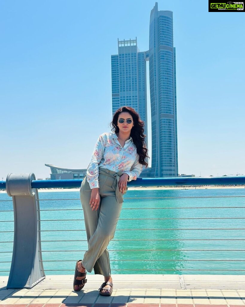 Chaitra Reddy Instagram - Lost in the beauty of Abu Dhabi - from the towering skyscrapers to the serene beaches, this city has stolen my heart. Read my feedback on my recent visit to Abu Dhabi ✍ Abu Dhabi boasts a plethora of unique places that are definitely worth checking out. Here are a few of them: 1. Sheikh Zayed Mosque - This iconic mosque is one of the largest in the world and boasts stunning architecture, intricate designs, and a serene atmosphere. Its sheer magnificence is a must-see sight and should definitely be on your Abu Dhabi bucket list. 2. Emirates Palace Hotel - If you're looking for a luxurious experience, then this hotel is a must-visit. It's not only one of the most expensive hotels in the world but also boasts stunning gardens, a private beach, a spa, and an array of stunning restaurants. @mo_emiratespalace We had a amazing Lunch here 😋 3. Yas Island - This artificial island is a hub for entertainment, sports, and leisure. It boasts several attractions, including Yas Waterworld, Ferrari World, and the famous Yas Marina Circuit that hosts the Abu Dhabi Grand Prix. Always stay in Abu Dhabi to enjoy this at fullest. I feel shortage of days but I loved 🤩 4. Louvre Abu Dhabi - This stunning art museum is an architectural wonder and houses a unique collection of art and artifacts from different cultures and civilizations. It's a center for learning and cultural understanding and definitely an experience you shouldn't miss. 5. Qasr Al Watan - This majestic palace is a celebration of Arab heritage and architecture. It serves as the center for the UAE government and houses an extensive library, exhibitions, and stunning gardens that are perfect for an evening stroll. Abu Dhabi is a city filled with hidden gems and unique experiences that cater to everyone's interests, making it the perfect destination for any traveler. @visitabudhabi through @touronholidays #abudhabi #travelgram #vacation