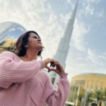 Chaitra Reddy Instagram - Travel is a therapy..! @touronholidays 🌸 #dubaiwithtouron #letstouron #touronmoments Dubai Mall-Burj Khalifa