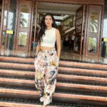 Charu Asopa Instagram - You glow differently , when You’re actually happy❤️