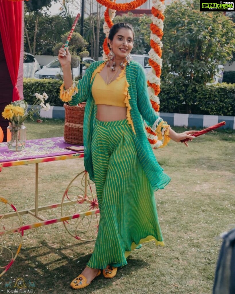 Charu Asopa Instagram - 🍀 Styled by @shilpsaxena