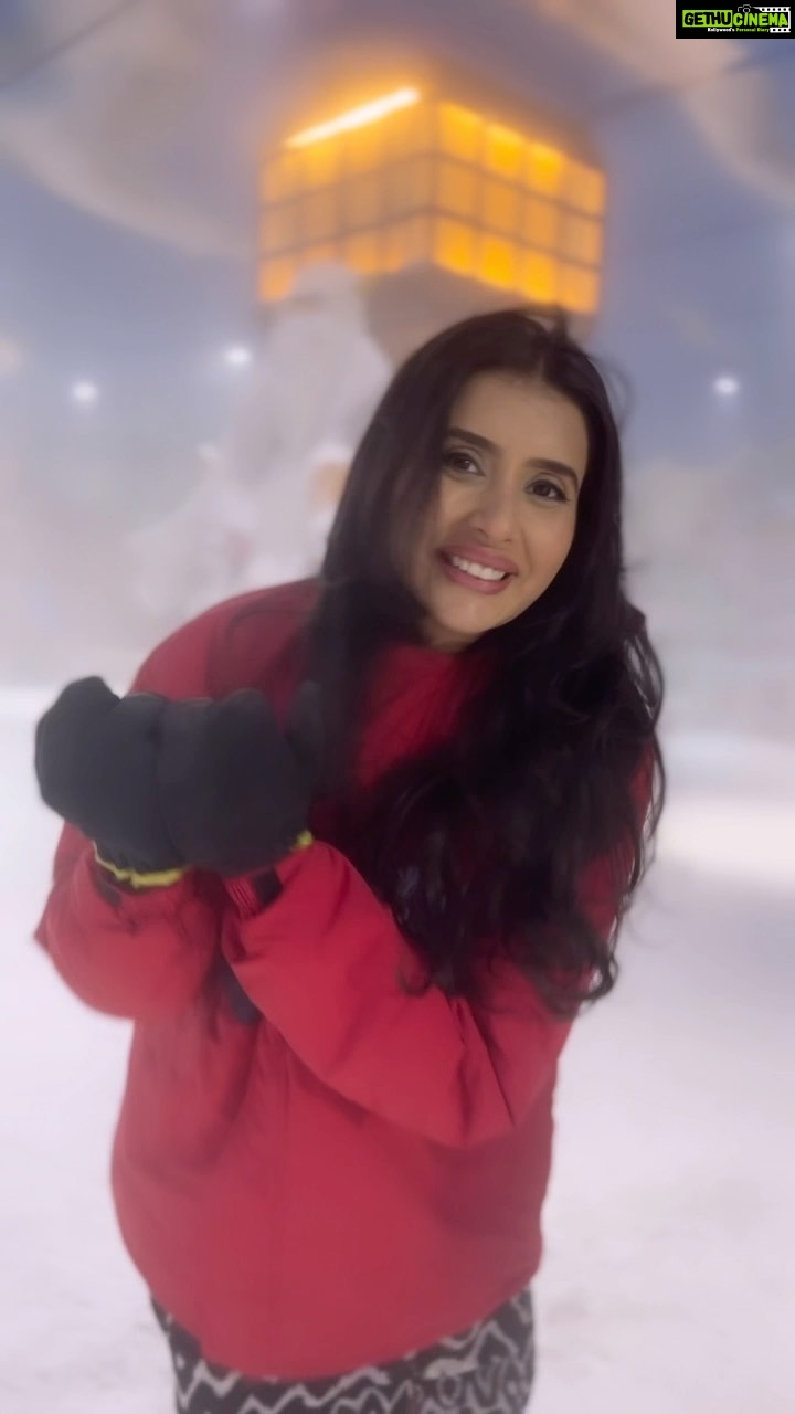 Charu Asopa Instagram - Had so much fun 🤩 @snowworld_mumbai