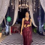 Charu Asopa Instagram - Thank you @shilpsaxena for this beautiful outfit 😘🤗💃