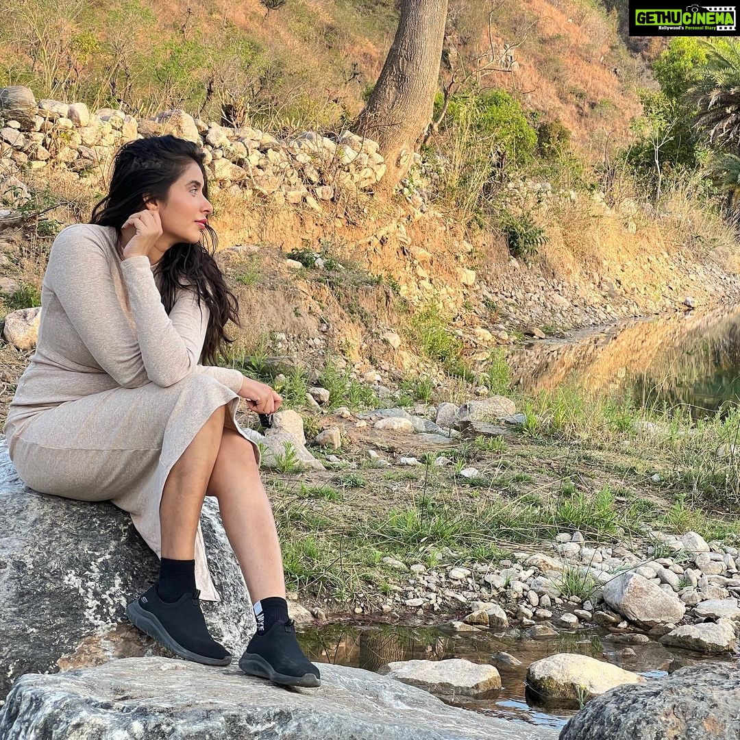 Charu Asopa Instagram - The world is a jungle, you either fight or run forever 😊❤️ @jungle_journey_a_lake_resorts