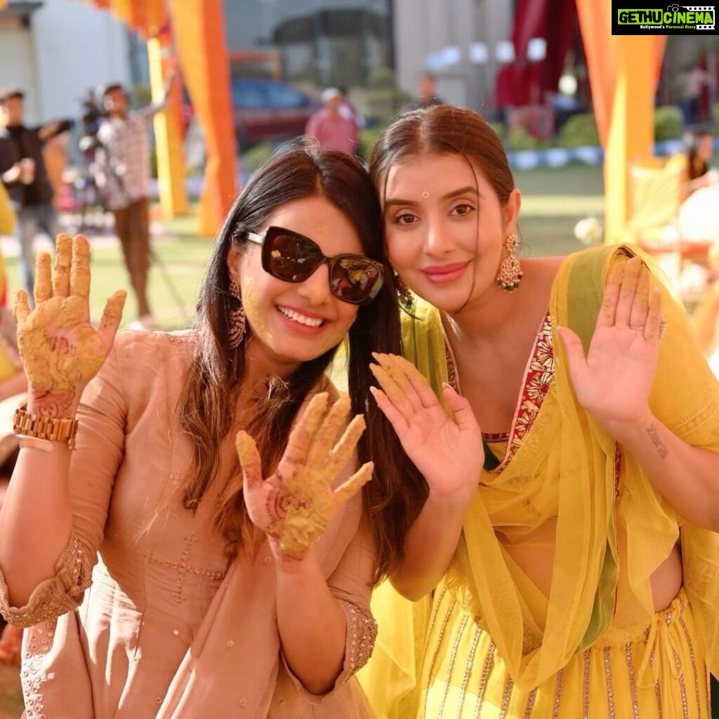 Charu Asopa Instagram - Haldi ceremony #ribbhukikirti