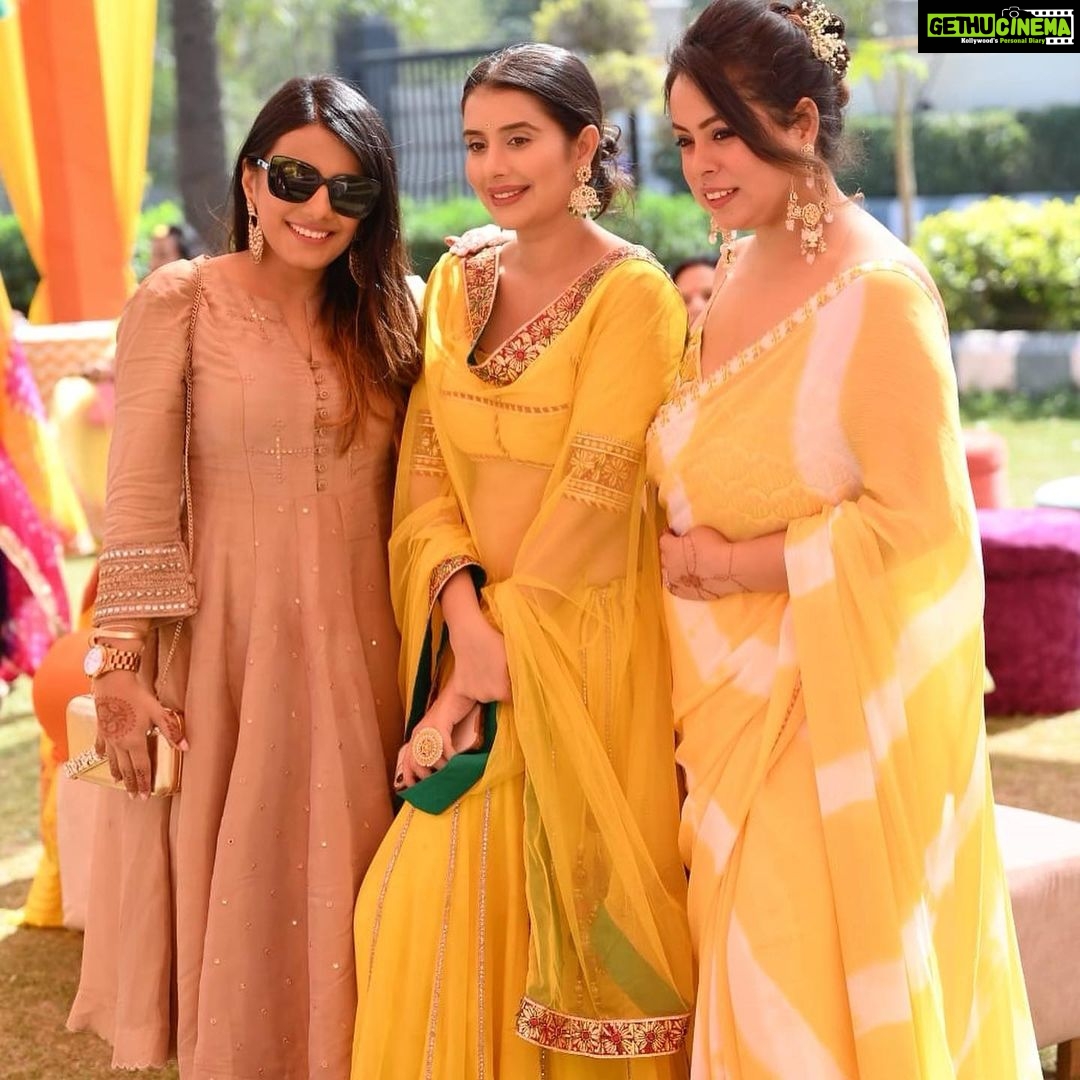 Charu Asopa Instagram - Haldi ceremony #ribbhukikirti