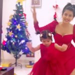 Charu Asopa Instagram - Merry Christmas to everyone 🤶💃🎄