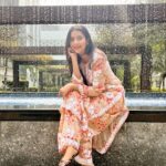 Charu Asopa Instagram - Life is better when you’re smiling.😊