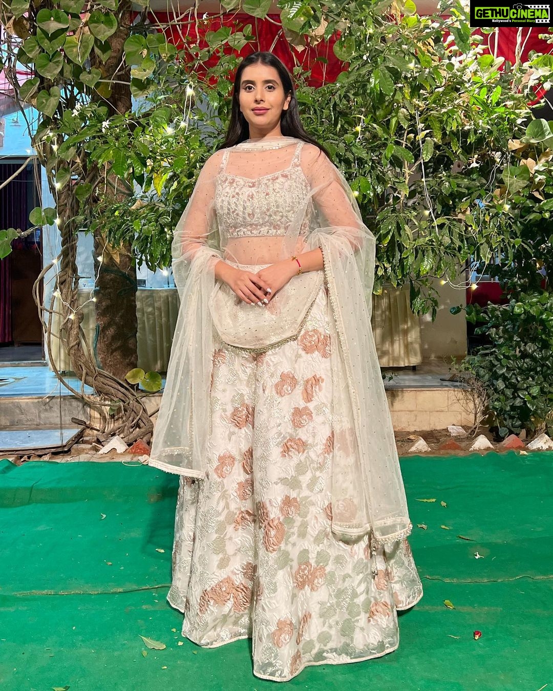 Charu Asopa Instagram - Mehendi ceremony ❤️ Bikaner
