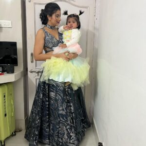 Charu Asopa Instagram - We are ready and so excited for maasi’s wedding. 💃👩‍👧